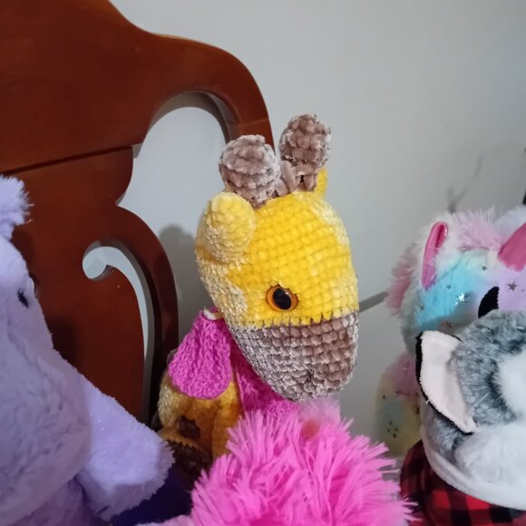 Bundle of Stuffed Toys - Picture 8 of 10